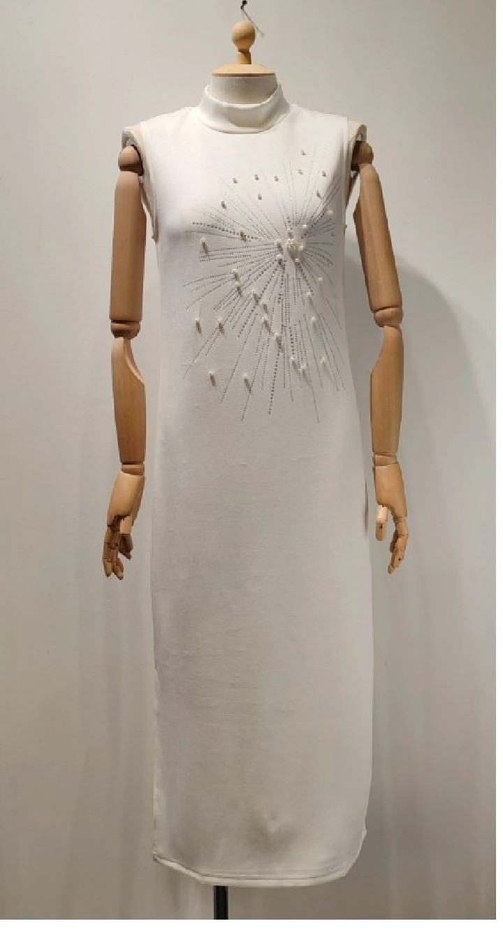 Robe perles - strass à col montant