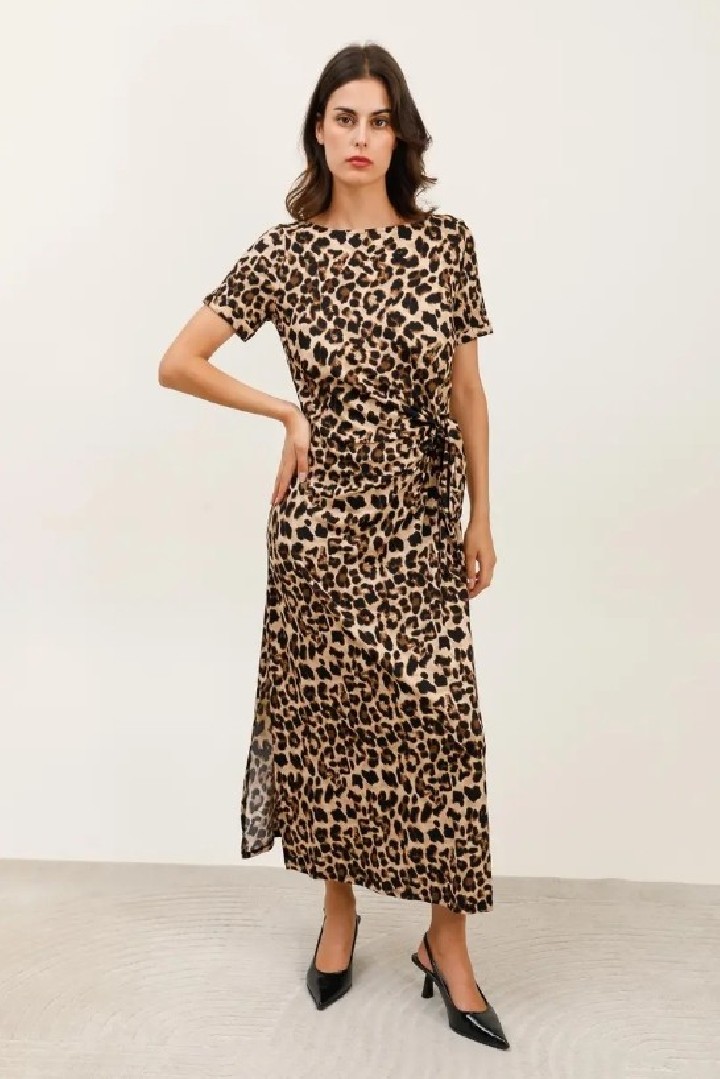 Robe longue imprimé léopard en maille côtelée avec nœud à la taille